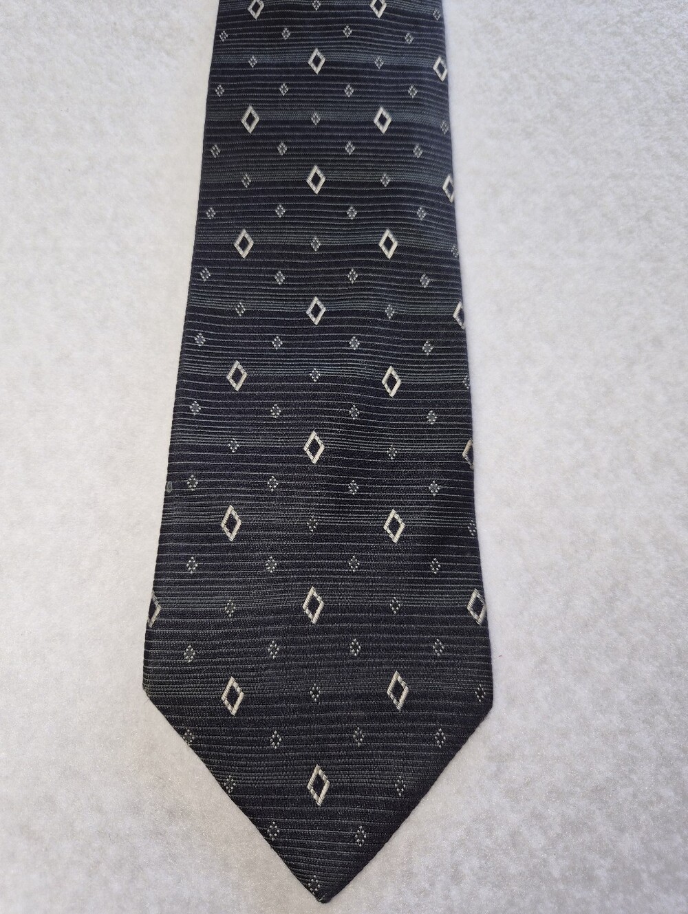 Men's BUGATTI Geometric Silk Tie - Classic Formal Accessory Vintage